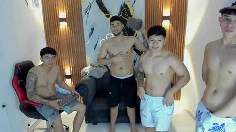 Snapshot of thomson_hot01 chatting on 09-12-25, 05:07 thomson_hot01 online show from 09-12-25, 05:07