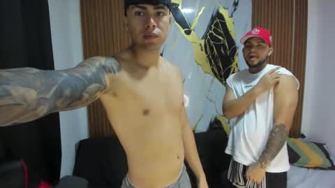 Snapshot of thomson_hot01 chatting on 11-18-25, 05:12 thomson_hot01 online show from 11-18-25, 05:12