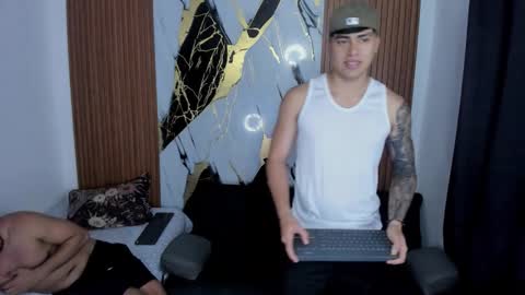 Snapshot of thomson_hot01 chatting on 11-25-25, 05:07 thomson_hot01 online show from 11-25-25, 05:07