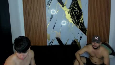 thomson_hot01 online show from 12-21-25, 05:14