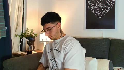 thomylov online show from 03-21-26, 01:43