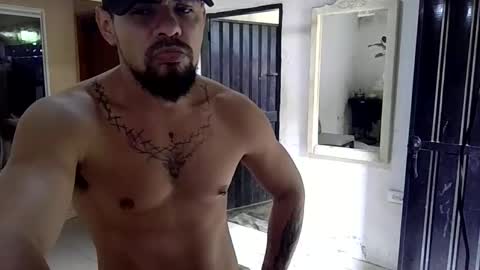 Snapshot of thonybeiio chatting on 11-23-25, 04:29 thonybeiio online show from 11-23-25, 04:29