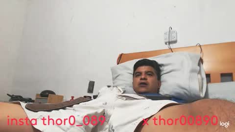 Snapshot of thor0200 chatting on 02-16-26, 12:29 thor0200 online show from 02-16-26, 12:29