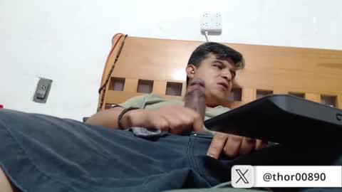 thor0200 online show from 06-30-26, 04:02