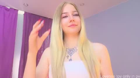 Snapshot of thoracarter chatting on 07-11-26, 08:17 thoracarter online show from 07-11-26, 08:17