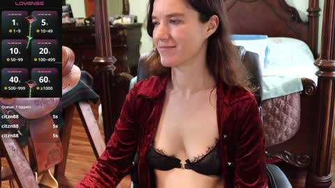 Snapshot of thornbury_rose chatting on 02-07-25, 09:58 ThornburyRose online show from 02-07-25, 09:58