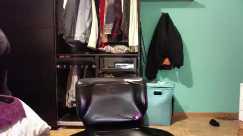 Snapshot of throatfucker2000 chatting on 01-19-25, 11:10 throatfucker2000 online show from 01-19-25, 11:10