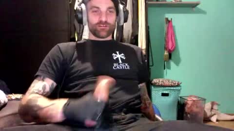 Snapshot of throatfucker2000 chatting on 02-14-25, 07:07 throatfucker2000 online show from 02-14-25, 07:07