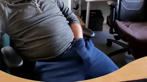 Snapshot of throbbingbrain chatting on 02-24-25, 01:10 Rob online show from 02-24-25, 01:10