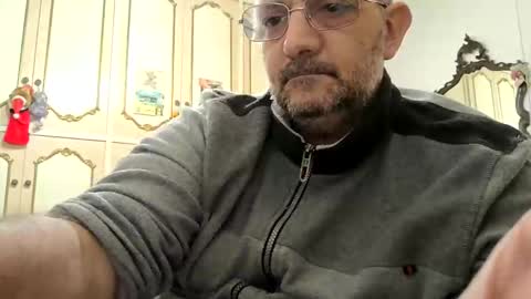 Little Wolf  online show from 10-30-25, 01:45