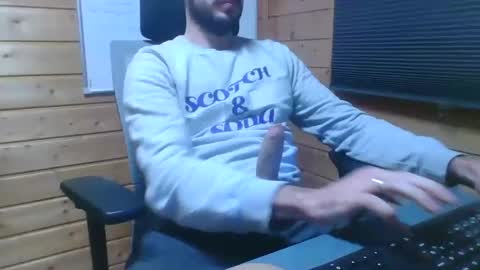 toobigcockforonegirl online show from 01-03-25, 10:52