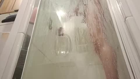 thxgorilla45 online show from 04-16-26, 10:16