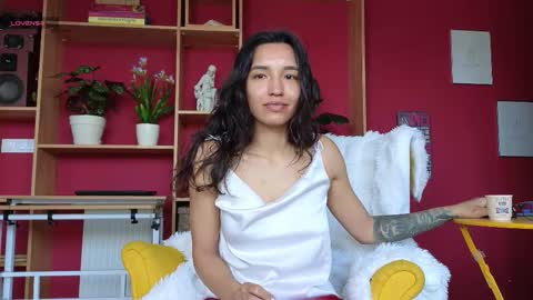 tia_j online show from 03-15-26, 06:52