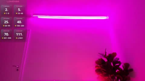 Snapshot of tiabelle chatting on 10-13-25, 05:13 tiabelle online show from 10-13-25, 05:13