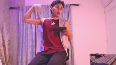   online show from 05-12-26, 03:14
