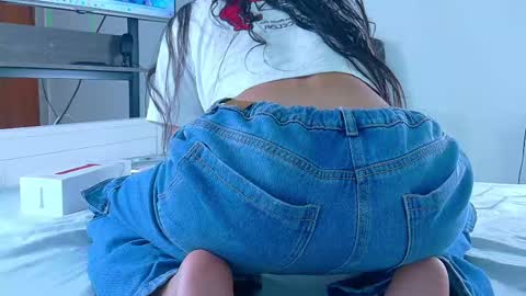 Snapshot of tiana_cinnamon chatting on 09-15-25, 07:47 TIANA online show from 09-15-25, 07:47