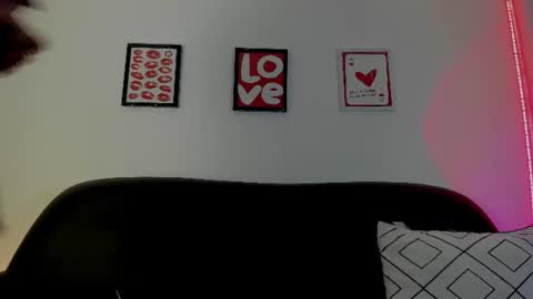 Snapshot of tiana_prince1 chatting on 06-23-26, 08:34 TIANA online show from 06-23-26, 08:34