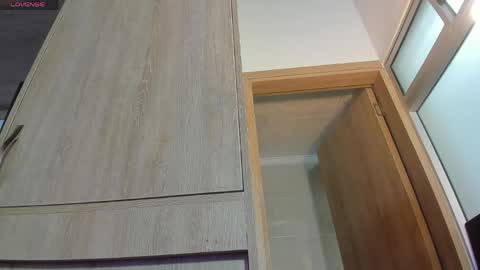 Snapshot of tianaglow44 chatting on 05-18-26, 11:27 T I A N A online show from 05-18-26, 11:27