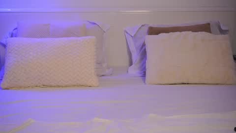 Snapshot of tianna_fox chatting on 03-10-26, 07:41 Anna online show from 03-10-26, 07:41