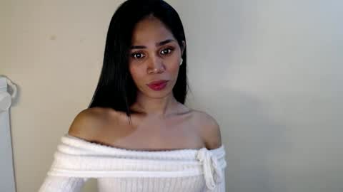 tiara online show from 10-27-25, 10:36