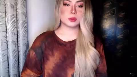 Snapshot of tiara_kishatsu chatting on 12-05-25, 04:03 arianna tiara online show from 12-05-25, 04:03