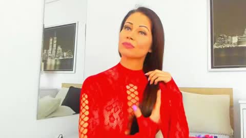 Tia Russell online show from 02-16-25, 09:27