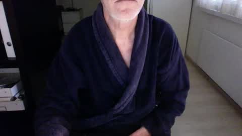 tiburzio online show from 02-17-25, 07:26