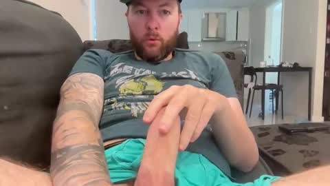 Snapshot of ticalsparks chatting on 10-11-25, 01:27 ticalsparks online show from 10-11-25, 01:27