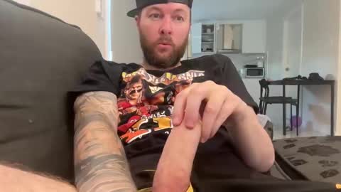 Snapshot of ticalsparks chatting on 10-19-25, 03:07 ticalsparks online show from 10-19-25, 03:07