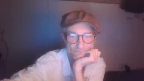 tiddles12345 online show from 04-17-26, 09:51