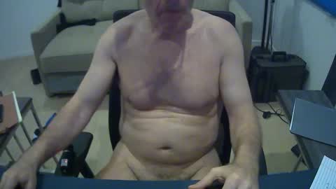 Snapshot of tied__up chatting on 03-31-26, 01:33 JustMe online show from 03-31-26, 01:33