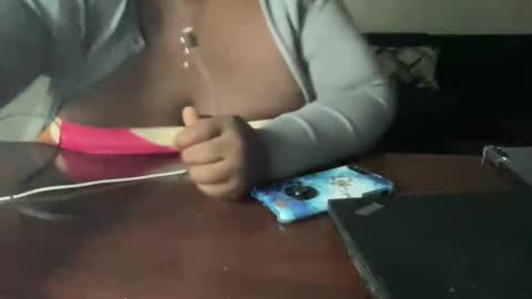 Tierra Henri online show from 09-29-25, 02:44