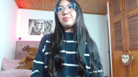 Tifanny online show from 10-11-25, 02:00