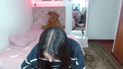 Snapshot of tifanny_squirt chatting on 02-20-26, 06:19 Tifanny online show from 02-20-26, 06:19