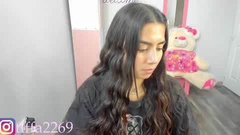 Snapshot of tifany_tay2 chatting on 01-29-25, 05:09 hey am julietha online show from 01-29-25, 05:09