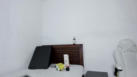 tifanymonroehot online show from 11-03-25, 11:22