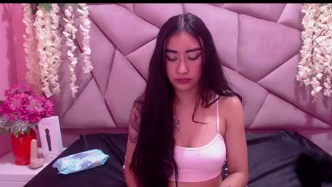 Snapshot of tiffani_hott_ chatting on 01-05-25, 06:46 TIFANI online show from 01-05-25, 06:46