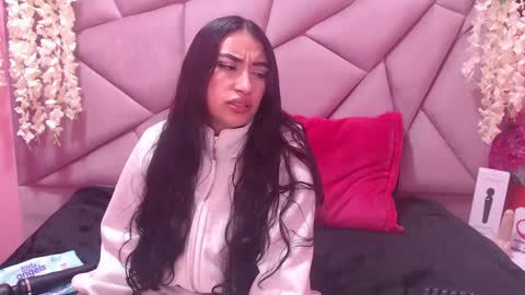 Snapshot of tiffani_hott_ chatting on 01-11-25, 03:13 TIFANI online show from 01-11-25, 03:13
