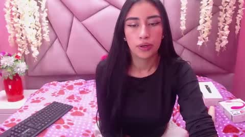 Snapshot of tiffani_hott_ chatting on 02-06-25, 02:55 TIFANI online show from 02-06-25, 02:55