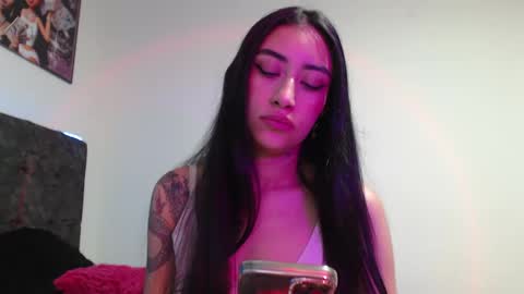 Snapshot of tiffani_hott_ chatting on 09-12-25, 03:06 TIFANI online show from 09-12-25, 03:06