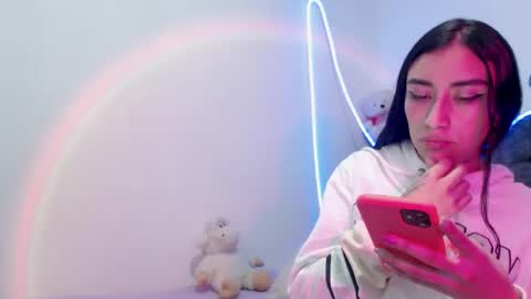 Snapshot of tiffani_hott_ chatting on 10-23-25, 02:55 TIFANI online show from 10-23-25, 02:55