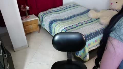 tifany online show from 11-27-25, 11:40