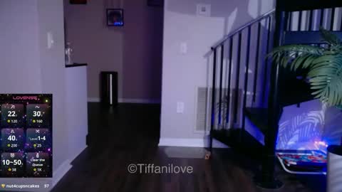 Snapshot of tiffanilove chatting on 06-07-26, 01:10 Tiffani Love online show from 06-07-26, 01:10