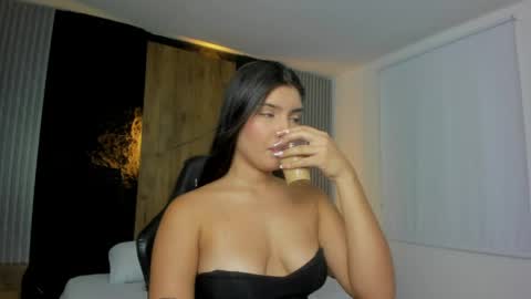 Snapshot of tiffanny_doll_ chatting on 05-30-26, 12:35 T I F F A N N Y online show from 05-30-26, 12:35