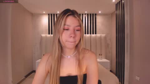 Snapshot of tiffannysins chatting on 06-06-26, 06:01 Tiffanny Sins online show from 06-06-26, 06:01