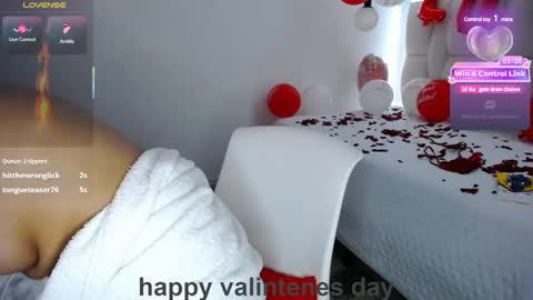 tiffany online show from 02-15-25, 01:10