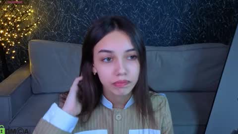 Snapshot of tiffany__grace chatting on 03-09-26, 08:51 Tiffany online show from 03-09-26, 08:51