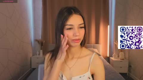 Snapshot of tiffany__grace chatting on 05-26-26, 01:12 Tiffany online show from 05-26-26, 01:12
