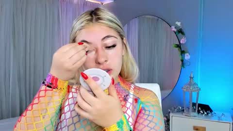 Snapshot of tiffany_beckerr chatting on 02-11-26, 01:16 Tiffany Becker online show from 02-11-26, 01:16