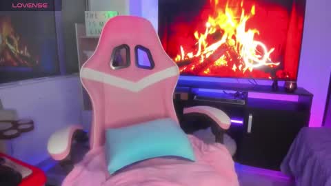 Tiffany Bela online show from 02-19-25, 11:57